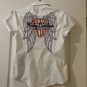 Authentic Women’s Harley Davidson shirt. Beige